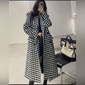Coat size medium women peacoat houndstooth wool jacket lined black white